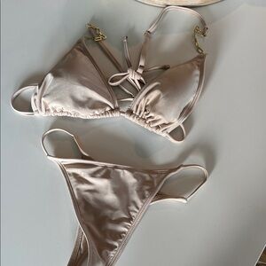 Shade & shore tan bikini set!